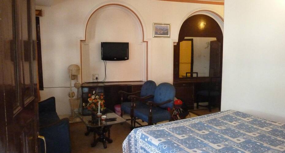 Hotel Raj Mahal, Mandi 4